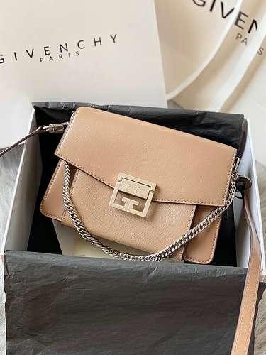 Picture of Givenchy Lady Handbags _SKUfw151593102fw